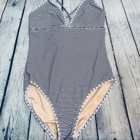 Cupshe Other - Cupshe | Swim Black & White Stripes One piece SzM